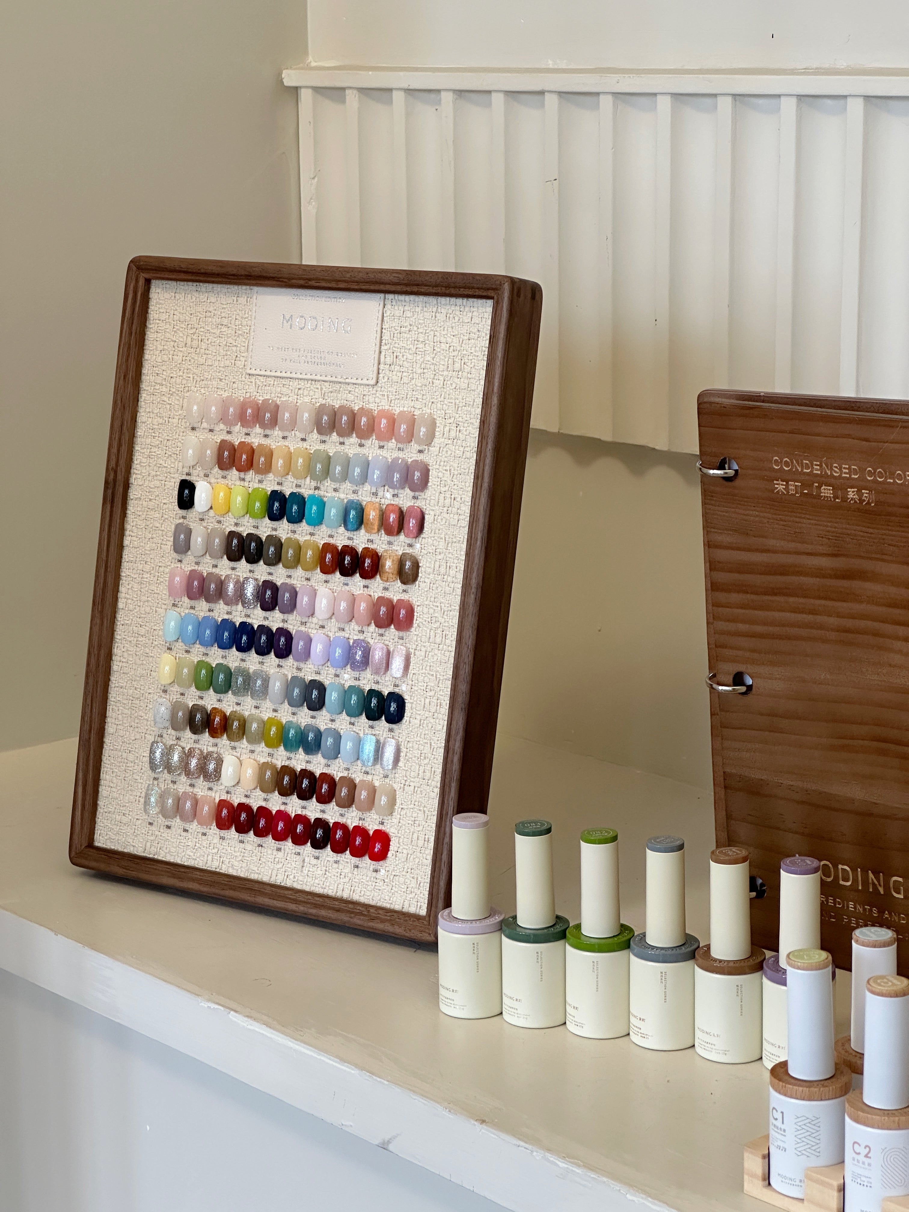 Modingジェル　収納ボックス付き Moding Gel 130 Colors末町·小布町130色套胶– Yuna Nail